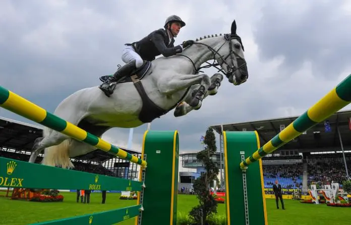 Horse Show Jumping